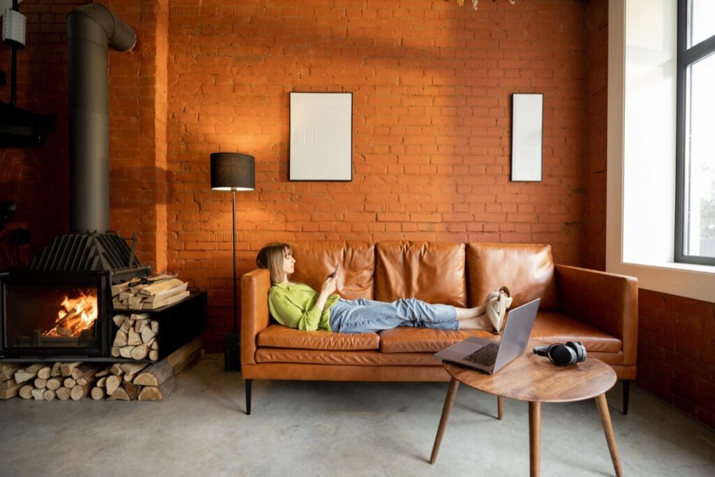 Utrata pracy to nie tylko wyzwanie finansowe, ale również emocjonalne